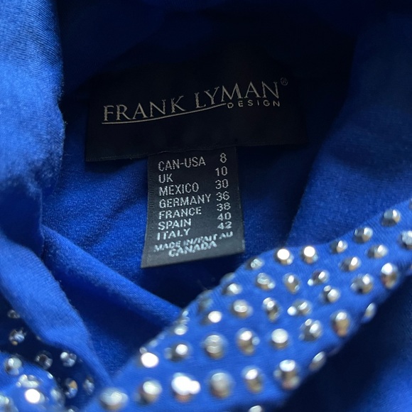 Frank Lyman design royal blue cold shoulder size 8 long sleeve top - Picture 3 of 3